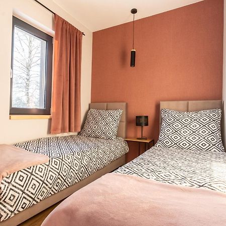 Отель Zielona Zaba Derc Экстерьер фото